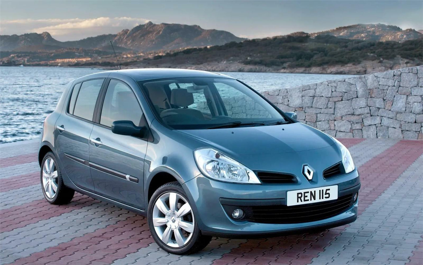 RENAULT CLIO & MODUS 2005 - 2011 FRONT BUMPER REINFORCEMENT BUMPER CARRIER