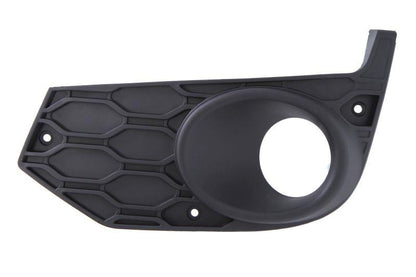 IVECO DAILY 2014 – 2019 FRONT BUMPER GRILLE WITH FOG LAMP HOLE PASSENGER LEFT
