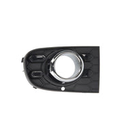 FIAT 500 S 2015 ON FRONT BUMPER FOG GRILLE BLACK WITH CHROME MOULDING RIGHT SIDE