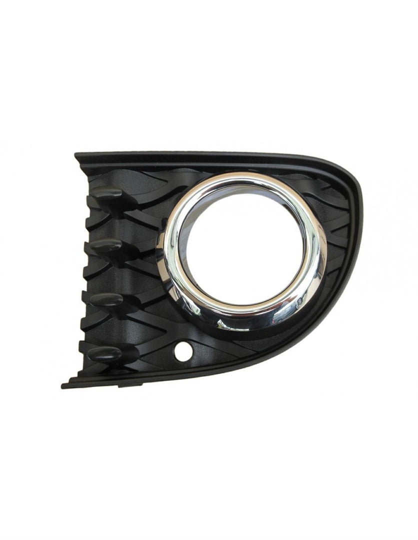 FIAT 500 2015 ON FRONT FOG LIGHT GRILLE CHROME SURROUND PASSENGER LEFT POP MODEL