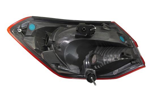 FORD FOCUS 2018 – 2022 REAR LAMP OUTER BULB TYPE DRIVER SIDE RIGHT NOT LED