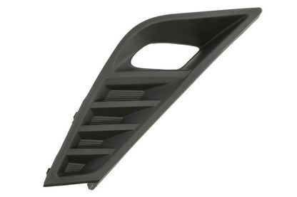 NISSAN JUKE 2019 ON FRONT BUMPER FOG LIGHT GRILLE SURROUND DRIVER SIDE RIGHT