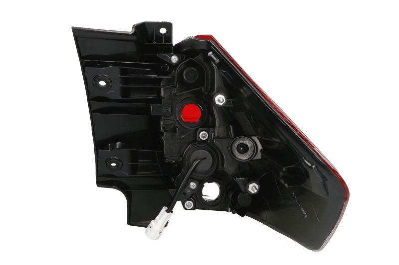 NISSAN X-TRAIL 2017 - 2021 REAR LIGHT OUTER PASSENGER SIDE LEFT LED TAIL LAMP