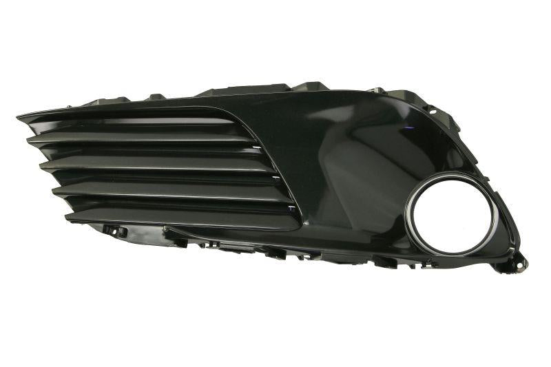 TOYOTA AURIS 2015 – 2019 FRONT FOG GRILLE TO TAKE CHORME TRIM PASSENGER LEFT