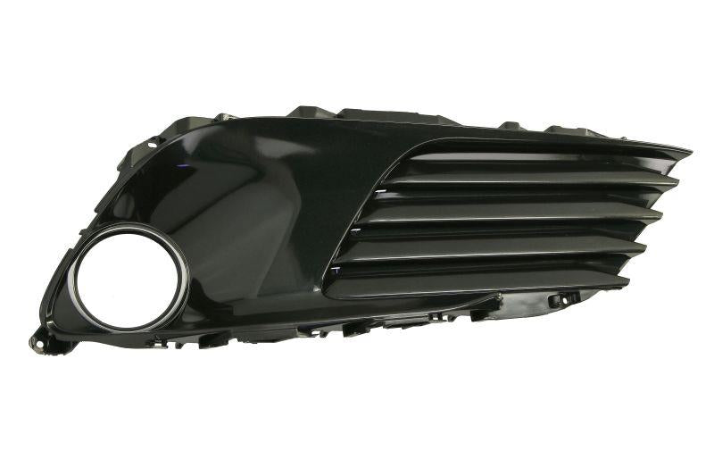 TOYOTA AURIS 2015 – 2019 FRONT FOG GRILLE TO TAKE CHORME TRIM DRIVER RIGHT SIDE